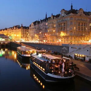 Boat Matylda Bateau-hôtel