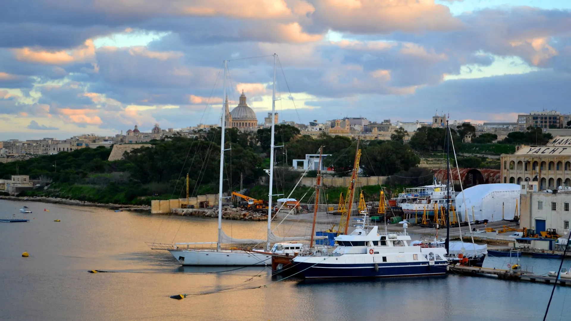 Hotel Kennedy Nova Gzira 4*,